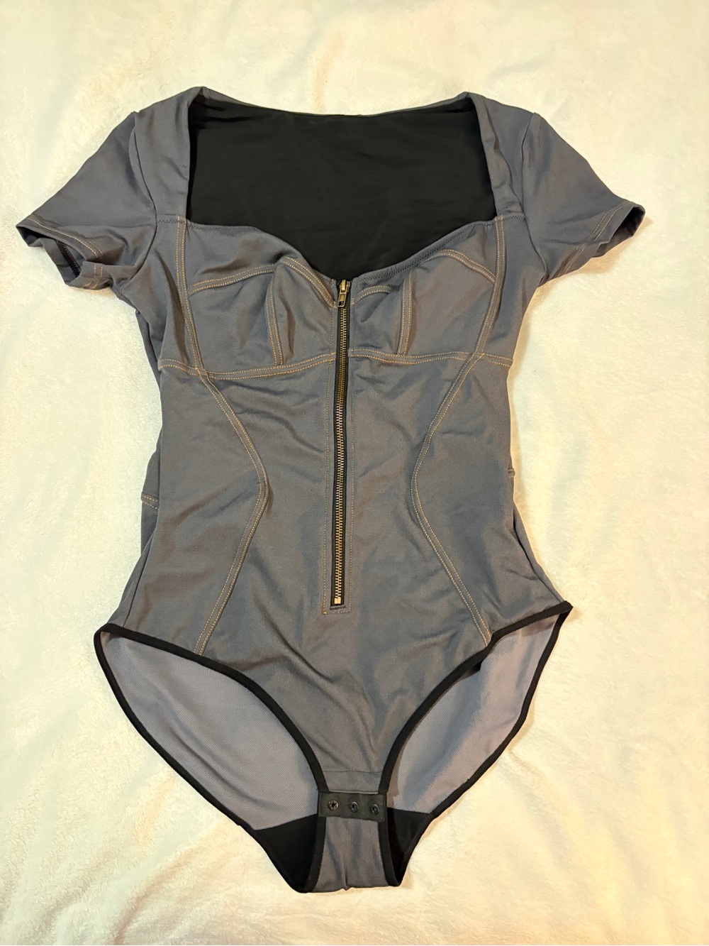 Women’s gray shapewear